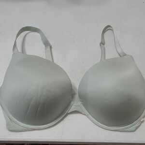 Victoria's Secret Mint Green Push-up Underwire Bra size 40DD